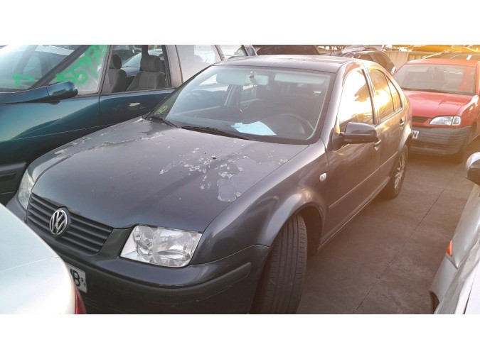 ALETA DELANTERA DERECHA VOLKSWAGEN BORA 2001