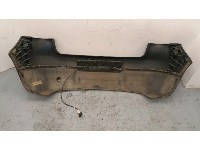 PARAGOLPES TRASERO VOLKSWAGEN GOLF GRIS 2005