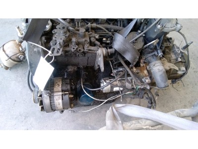 MOTOR CON ACCESORIOS Y CAJA DE CAMBIOS CITROEN C15 1995