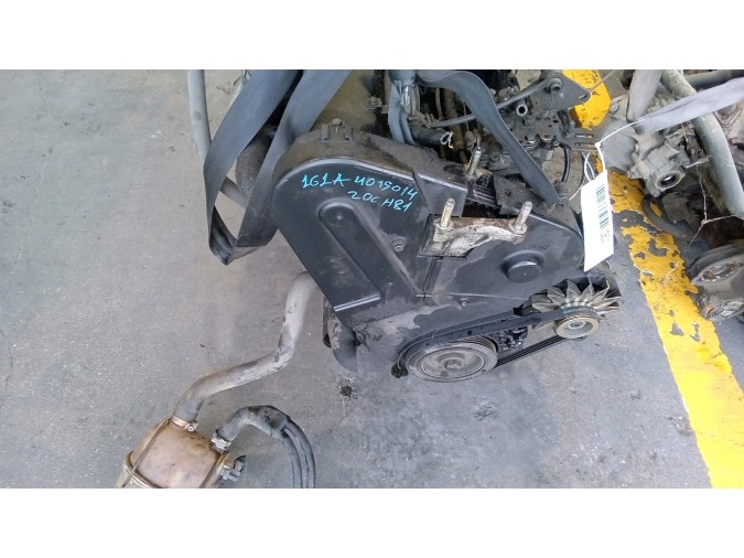 MOTOR CON ACCESORIOS Y CAJA DE CAMBIOS CITROEN C15 1995