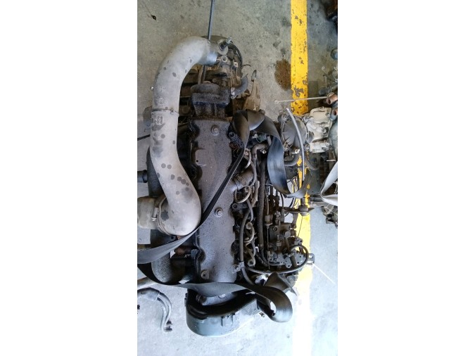 MOTOR CON ACCESORIOS Y CAJA DE CAMBIOS CITROEN C15 1995