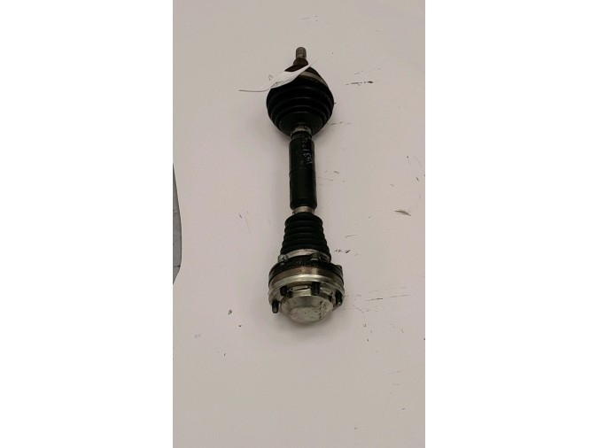 TRANSMISION DELANTERA IZQUIERDA VOLKSWAGEN GOLF 2003
