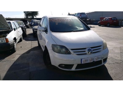 PARAGOLPES DELANTERO VOLKSWAGEN GOLF 2005