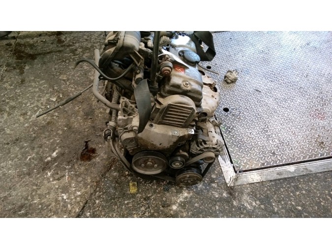 MOTOR CON ACCESORIOS Y CAJA DE CAMBIOS CITROEN C3 2004