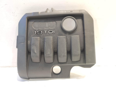 Tapa del motor AUDI A3 2006