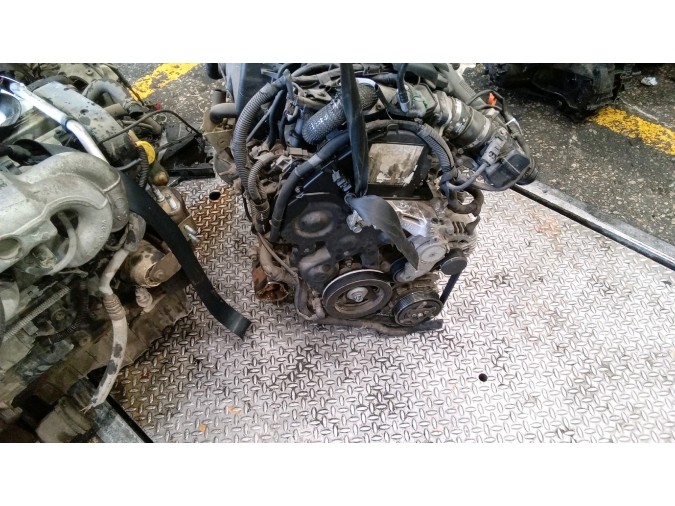 MOTOR CON ACCESORIOS Y CAJA DE CAMBIOS SEAT LEON 2001