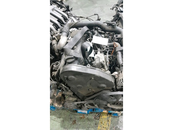 MOTOR CON ACCESORIOS Y CAJA DE CAMBIOS VOLKSWAGEN PASSAT