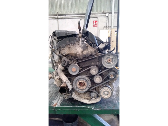 MOTOR CON ACCESORIOS Y CAJA DE CAMBIOS LAND ROVER FREELANDER 2004