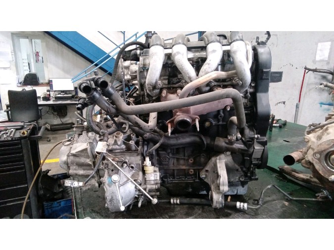 MOTOR CON ACCESORIOS Y CAJA DE CAMBIOS PEUGEOT PARTNER 2002