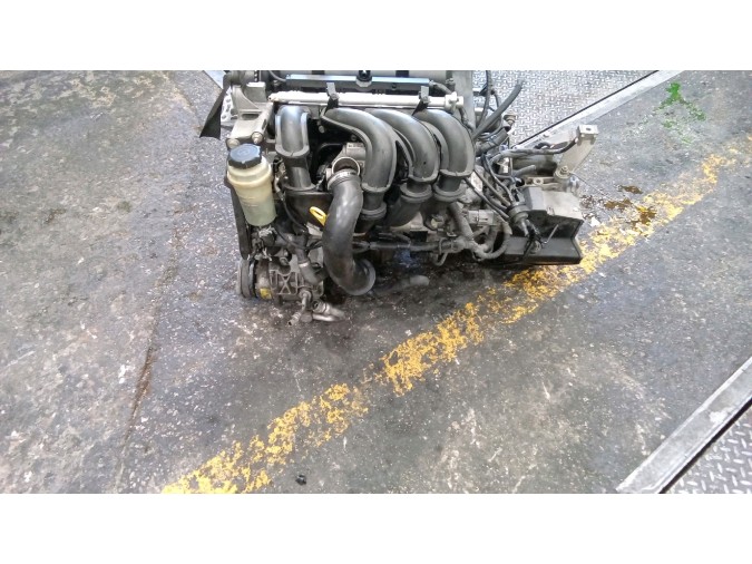 MOTOR CON ACCESORIOS Y CAJA DE CAMBIOS FORD FOCUS 2005