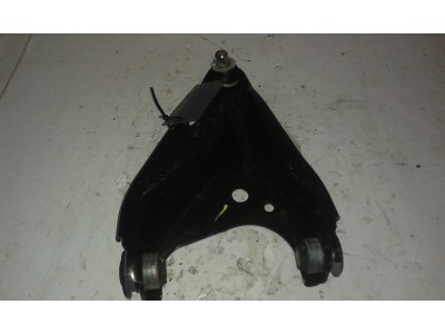 TRAPECIO INFERIOR DELANTERO DERECHO TOYOTA YARIS 2003
