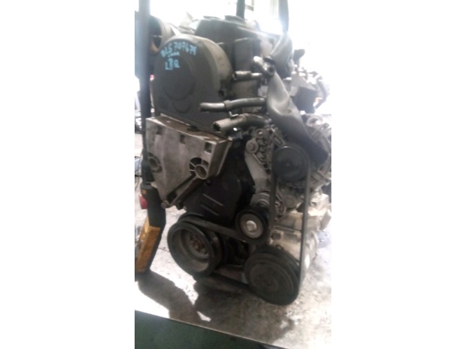 MOTOR CON ACCESORIOS Y CAJA DE CAMBIOS SEAT IBIZA 2009