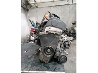 MOTOR CON ACCESORIOS Y CAJA DE CAMBIOS VOLKSWAGEN POLO