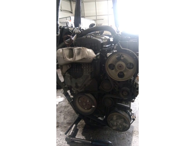 MOTOR CON ACCESORIOS Y CAJA DE CAMBIOS PEUGEOT 206 2004