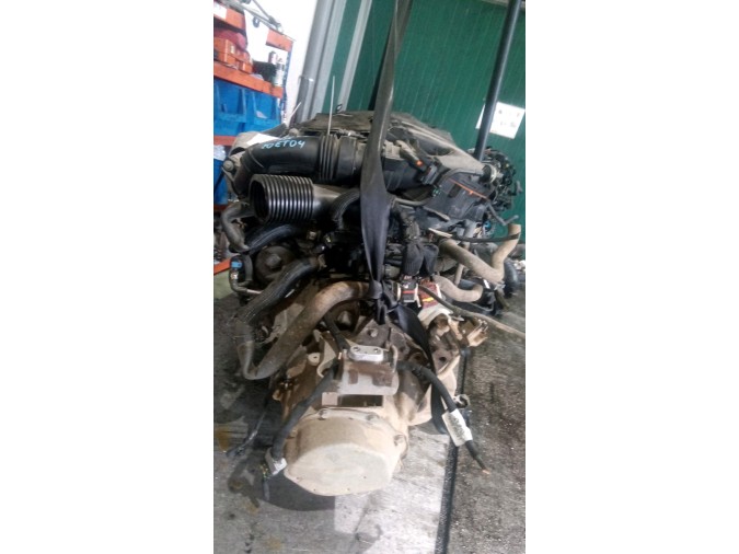 MOTOR CON ACCESORIOS Y CAJA DE CAMBIOS PEUGEOT 308 2014