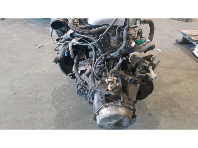 MOTOR CON ACCESORIOS Y CAJA DE CAMBIOS PEUGEOT 307 2005