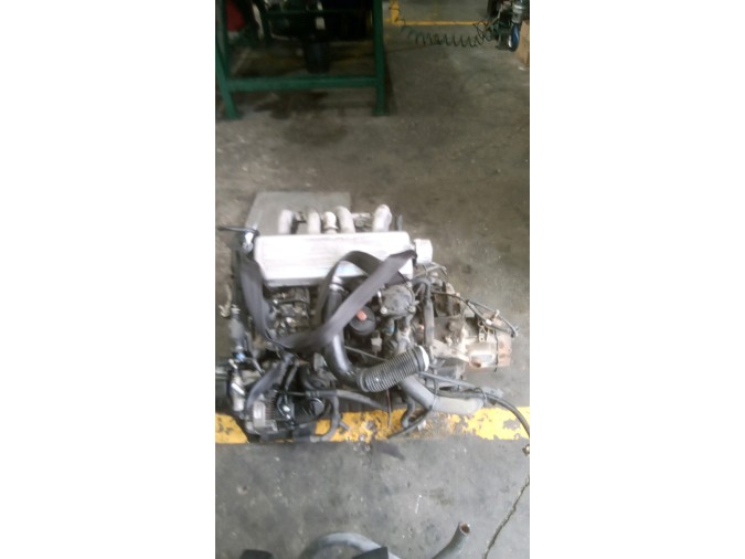 MOTOR CON ACCESORIOS Y CAJA DE CAMBIOS PEUGEOT 306 1998