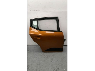 PUERTA TRASERA DERECHA DACIA SANDERO DORADA 2022