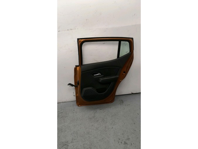 PUERTA TRASERA DERECHA DACIA SANDERO DORADA 2022