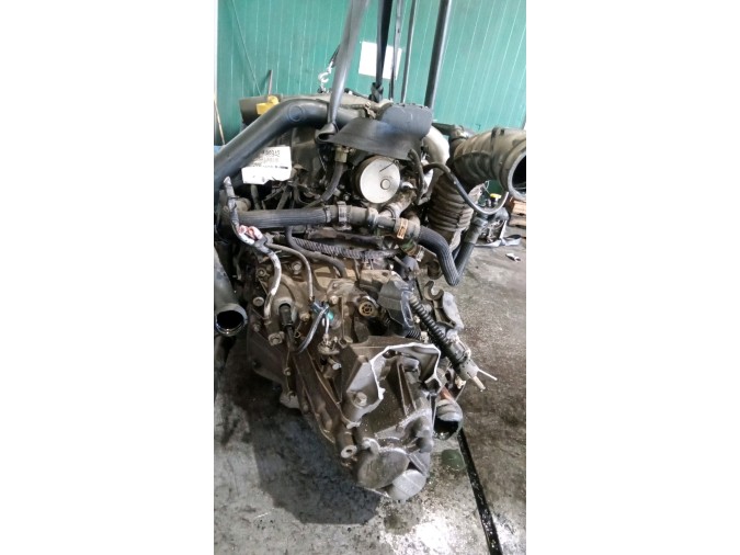 MOTOR CON ACCESORIOS Y CAJA DE CAMBIOS RENAULT MÉGANE 2010