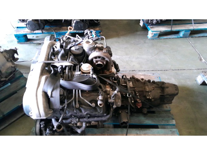 MOTOR CON ACCESORIOS Y CAJA DE CAMBIOS AUDI A4 2002