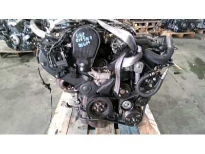 MOTOR CON ACCESORIOS Y CAJA DE CAMBIOS CITROEN C6
