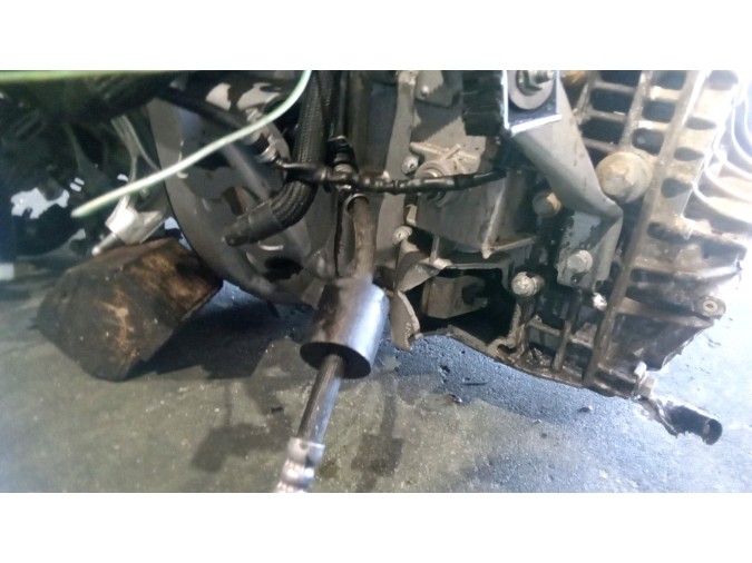 MOTOR CON ACCESORIOS SIN CAJA DE CAMBIOS FIAT TIPO