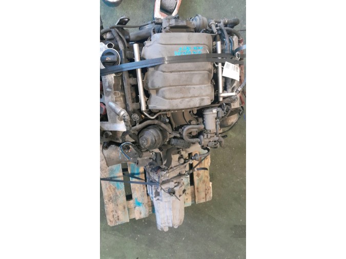 MOTOR CON ACCESORIOS Y CAJA DE CAMBIOS AUDI A6 2005