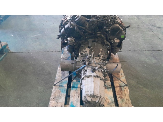 MOTOR CON ACCESORIOS Y CAJA DE CAMBIOS AUDI A6 2005