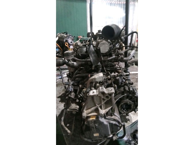 MOTOR CON ACCESORIOS Y CAJA DE CAMBIOS SEAT LEON 2002