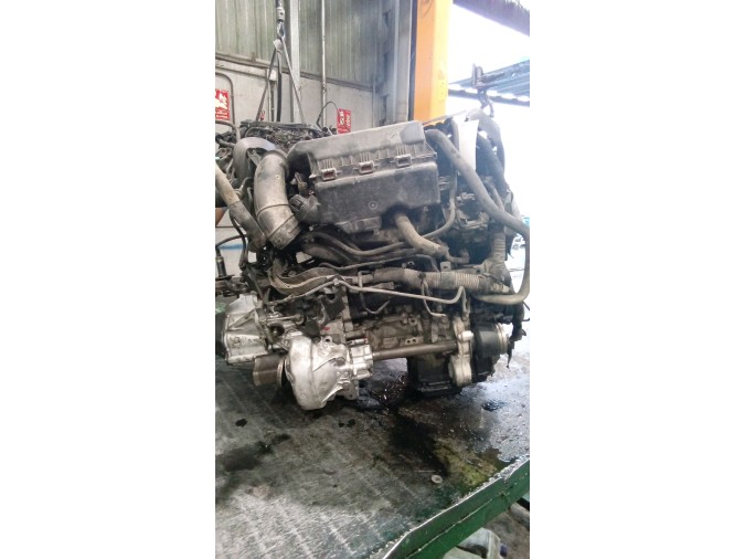 MOTOR CON ACCESORIOS SIN CAJA DE CAMBIOS PEUGEOT EXPERT 2008