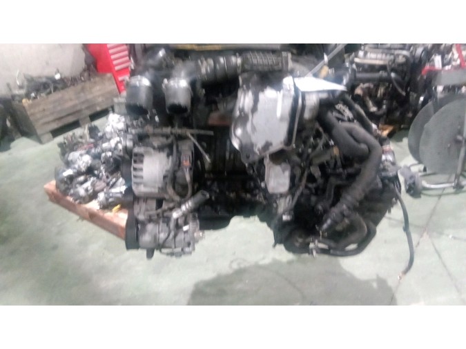 MOTOR CON ACCESORIOS Y CAJA DE CAMBIOS CITROEN C4 PICASSO 2015