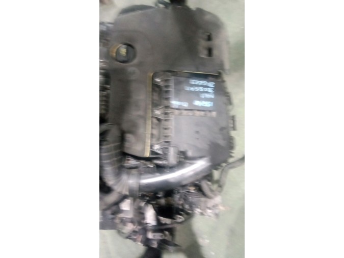 MOTOR CON ACCESORIOS Y CAJA DE CAMBIOS CITROEN C4 PICASSO 2015