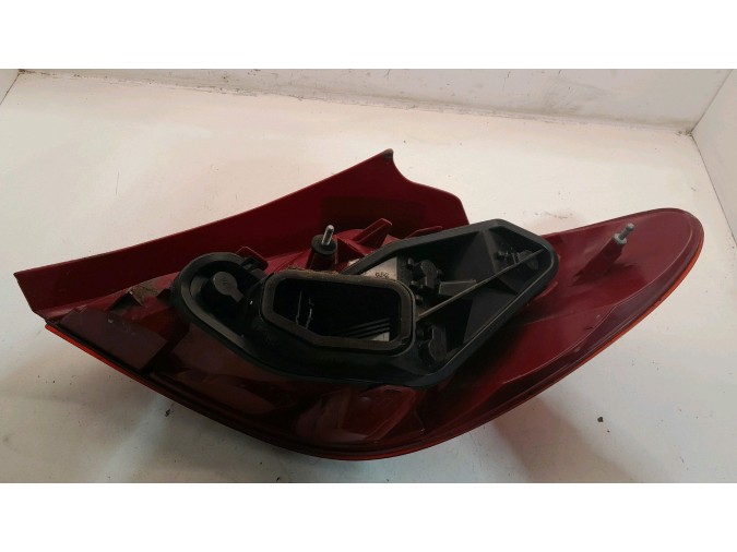 PILOTO TRASERO IZQUIERDO PEUGEOT 207 2008