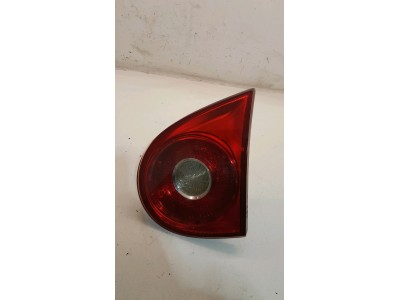 PILOTO TRASERO INTERIOR VOLKSWAGEN GOLF 2005