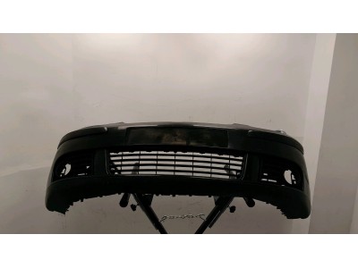 PARAGOLPES DELANTERO VOLKSWAGEN GOLF NEGRO 2005