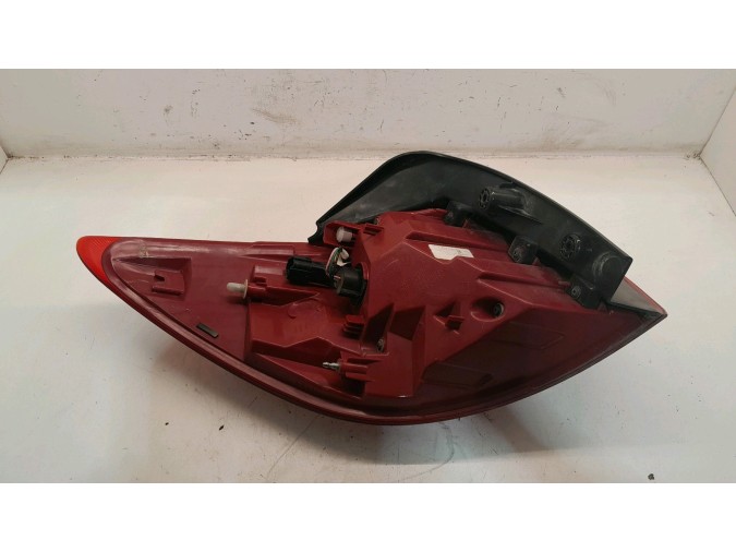 PILOTO TRASERO DERECHO KIA SPORTAGE 2012