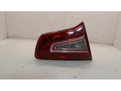 PILOTO TRASERO IZQUIERDO INTERIOR KIA SPORTAGE 2012