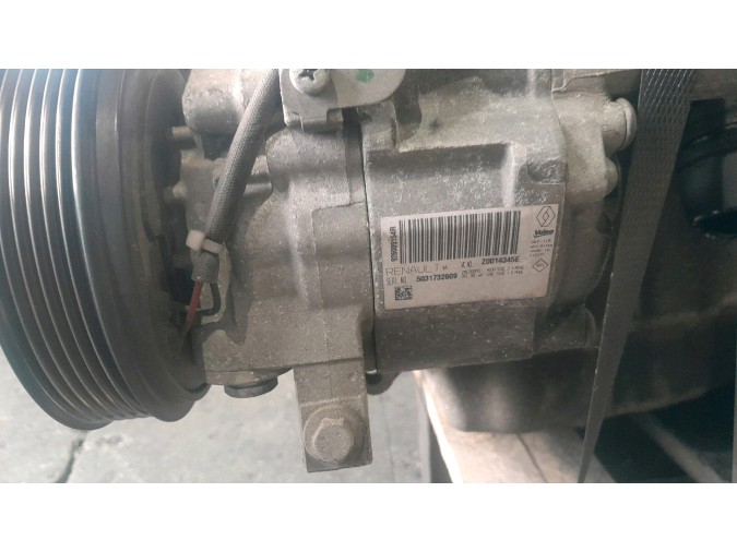 MOTOR CON ACCESORIOS SIN CAJA DE CAMBIOS DACIA SANDERO