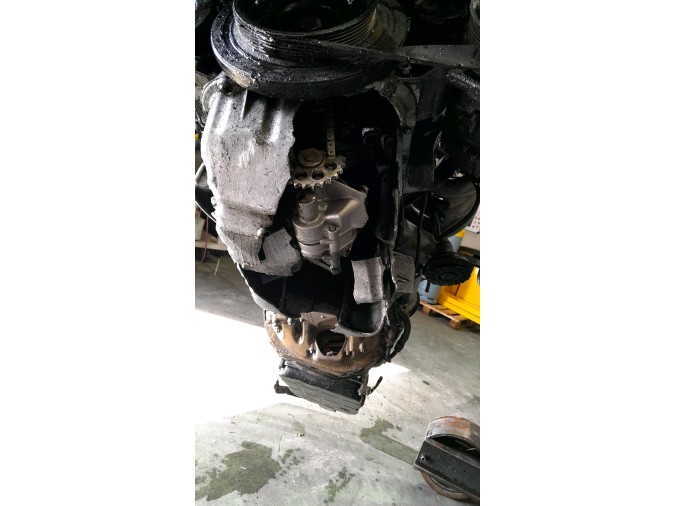 MOTOR CON ACCESORIOS Y CAJA DE CAMBIOS MERCEDES E 320 CDI 2000