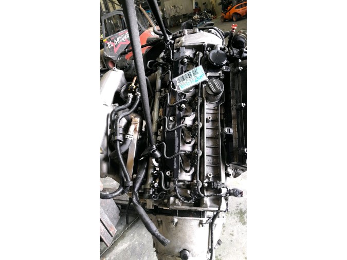MOTOR CON ACCESORIOS Y CAJA DE CAMBIOS MERCEDES E 320 CDI 2000