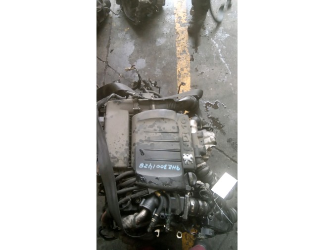 Motor PEUGEOT 206 2005