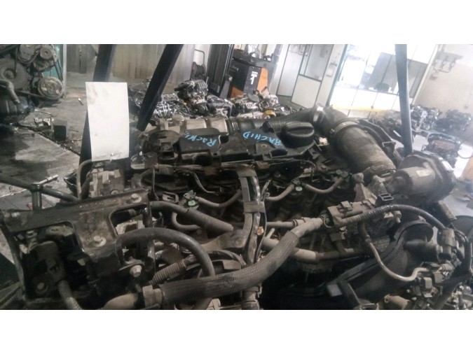 MOTOR CON ACCESORIOS SIN CAJA DE CAMBIOS FORD FIESTA 2013