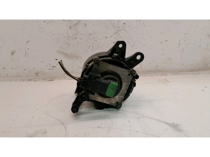FARO ANTINIEBLA DELANTERO DERECHO AUDI A4 2003