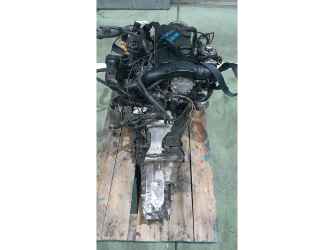 MOTOR CON ACCESORIOS Y CAJA DE CAMBIOS AUDI A4 2003