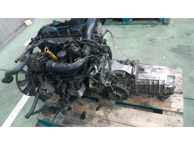 MOTOR CON ACCESORIOS Y CAJA DE CAMBIOS AUDI A4 2003