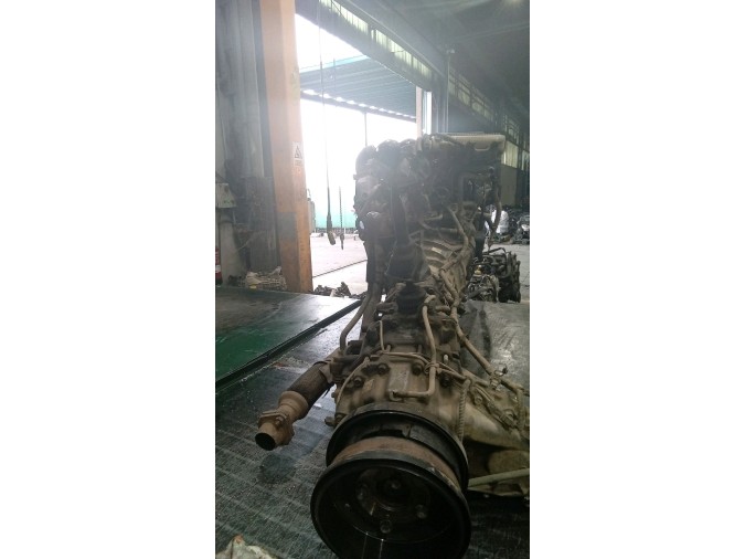 MOTOR CON ACCESORIOS SIN CAJA DE CAMBIOS NISSAN PATROL