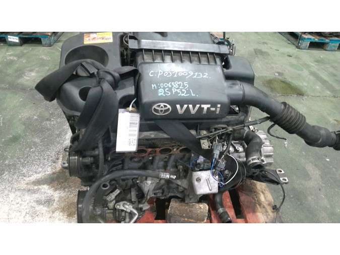 MOTOR CON ACCESORIOS SIN CAJA DE CAMBIOS TOYOTA YARIS 2003