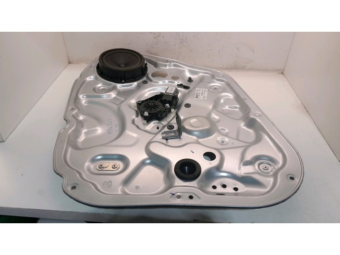ELEVALUNAS DELANTERO DERECHO HYUNDAI IX20 2011