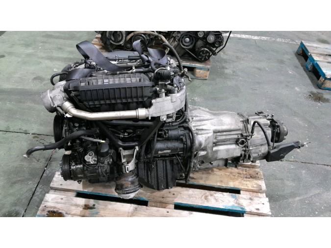 MOTOR CON ACCESORIOS Y CAJA DE CAMBIOS MERCEDES C 220 CDI